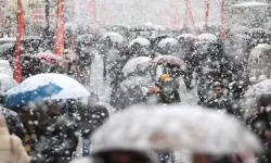 Kar Yağışı İstanbul’un Kapısına Dayandı: Marmara ve Karadeniz'de Lapa Lapa Yağış Geliyor!