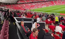 Manchester United’da şok! U13 takımı sahaya Everton formasıyla çıktı!