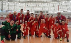 Down Sendromlular Futsal Milli Takımı kupaları Cumhurbaşkanı Erdoğan'a götürecek