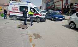 Konya'da şiddetli rüzgar nedeniyle çatıdan uçan parça bir kişiyi yaraladı