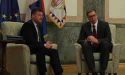 Sırbistan Cumhurbaşkanı Vucic, AB Belgrad-Priştine Diyaloğu Özel Temsilcisi ile görüştü