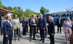 Bakan Ersoy, yeni gezici kütüphane araçlarının teslim töreninde konuştu: