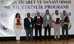 Bitlis'te "Ekonomiye Değer Katanlar Ödül Töreni" düzenlendi