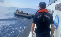 Muğla açıklarında 23 düzensiz göçmen kurtarıldı