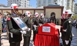 Şehit Topçu Uzman Çavuş Cirnooğlu, Kilis'te son yolculuğuna uğurlandı