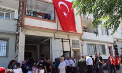 Şehit Topçu Uzman Çavuş Cirnooğlu'nun Kilis'teki ailesine şehadet haberi verildi