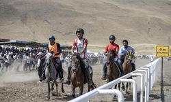 Erzurum'da "2. Geleneksel Rahvan At Yarışları" düzenlendi