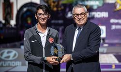 Milli okçu Mete Gazoz 2021 yılının sporcusu seçildi