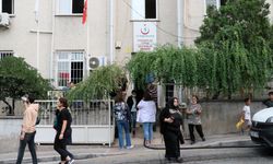 İzmir'de Aile Sağlığı Merkezinde çıkan yangın itfaiye ekiplerince söndürüldü