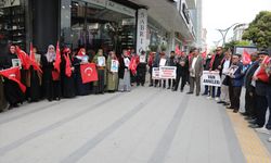 Vanlı aileler HDP İl Başkanlığı önündeki eylemlerini sürdürdü