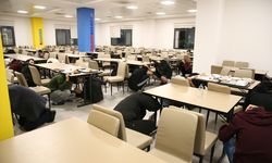 Adana'da "Deprem Anı, Çök Kapan Tutun ve Tahliye" tatbikatı gerçekleşti