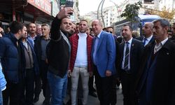 Memleket Partisi Genel Başkanı İnce Hakkari'de esnaf ziyareti gerçekleştirdi