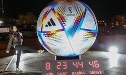 2022 Dünya Kupası'nın resmi topunun dev versiyonu Beşiktaş'ta gösteriliyor