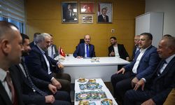 AK Partili Numan Kurtulmuş, Kağıthane Muhtarlar Derneğinin açılışına katıldı