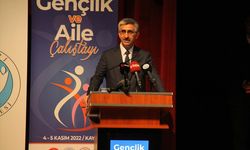 Kayseri'de "Gençlik ve Aile Çalıştayı" başladı