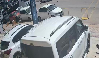 Hatay'da feci kaza! 2 kadın metrelerce havaya uçtu!