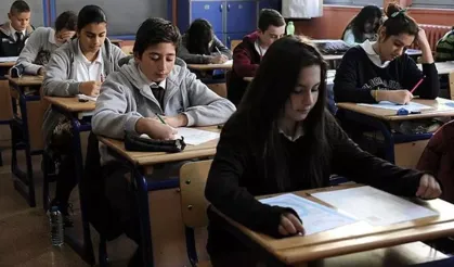 Lise Eğitimi 2 Yıla mı İnecek? Bakan Tekin Konuştu!