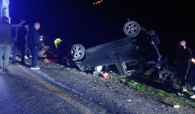 Rize’de hafif ticari araç takla attı: 3 ölü, 2 yaralı