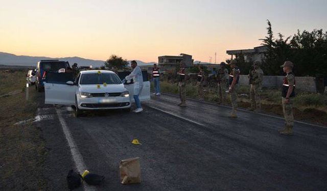 Şanlıurfa'da seyir halindeki otomobile silahlı saldırı: 1 ölü