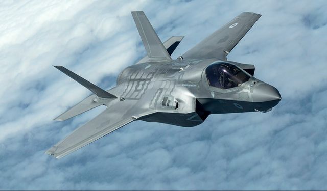 İran, İsrail’in iki F-35 savaş uçağını imha ettiğini duyurdu