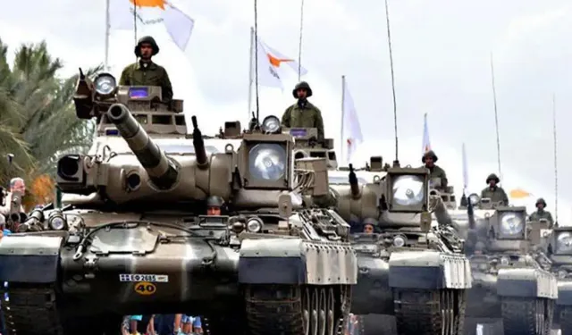 Güney Kıbrıs Rum Yönetimi'nden NATO Hamlesi: Üyelik İçin Sinyal Verildi!