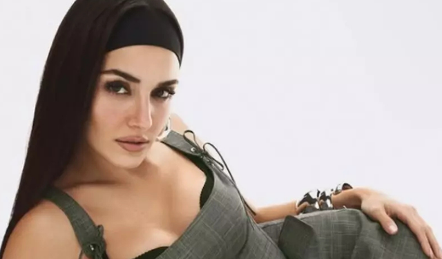 Hande Erçel'den Tarihi Başarı! Grazia İtalya'ya Kapak Olan İlk Türk İsim Oldu