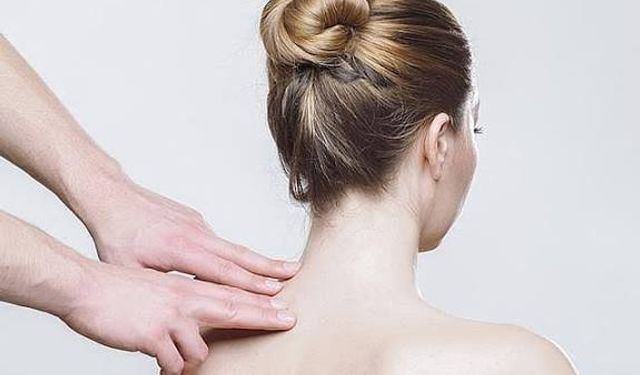 Uzmanlar uyardı! Boyun Masajında İnme Riski