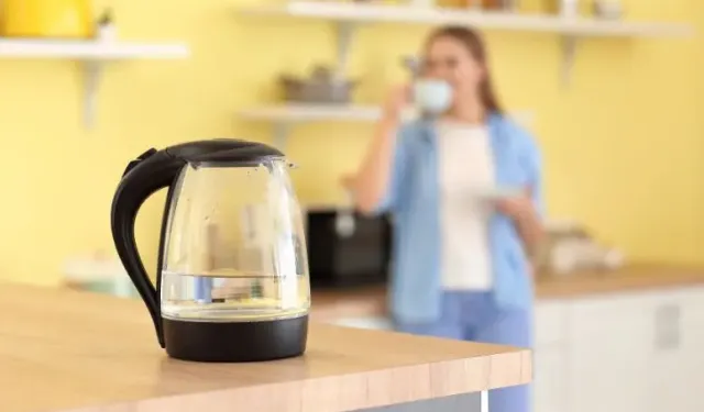 Suyu Tekrar Kaynatmak Zararlı mı? Uzmanlardan Açıklama!