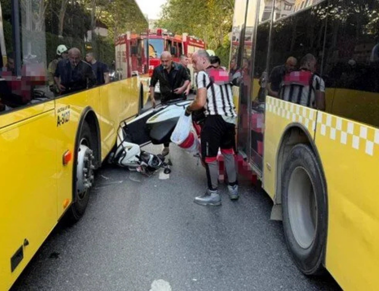 Motosiklet, İETT otobüsünün altında kaldı!