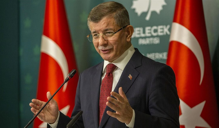 Davutoğlu: ''Keşke AK Parti beni kaybetmeseydi, şu anda yüzde 60'larla iktidarda olurdu''