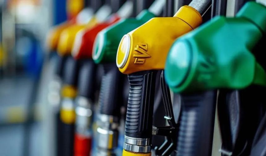 Akaryakıt fiyatları ne kadar oldu? Benzin, motorin ve LPG fiyatları (19 Nisan 2025)