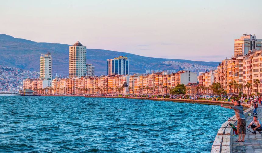 EGE
Parçalı ve az bulutlu geçeceği tahmin ediliyor.