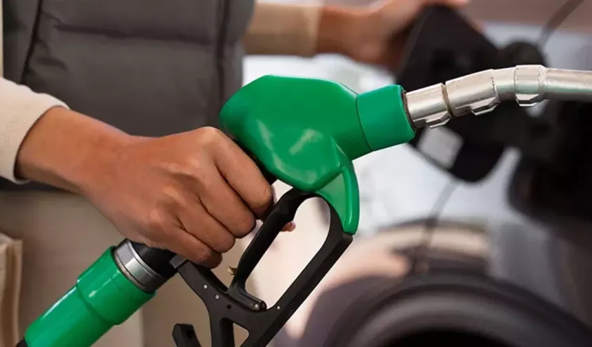 Motorin fiyatlarında sevindiren indirim! İşte 7 Ağustos 2025 güncel akaryakıt fiyatları