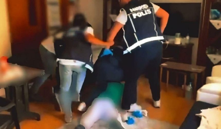 Uyuşturucuya Darbe: İzmir'de 145 Kilo Madde Yakalandı, 3 Gözaltı