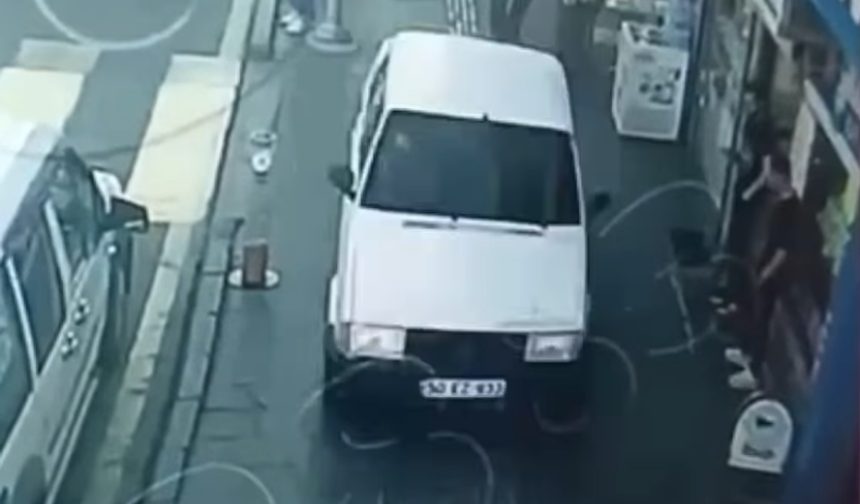 Ters Yöne Girdi, Yaya Kaldırımında İlerledi..