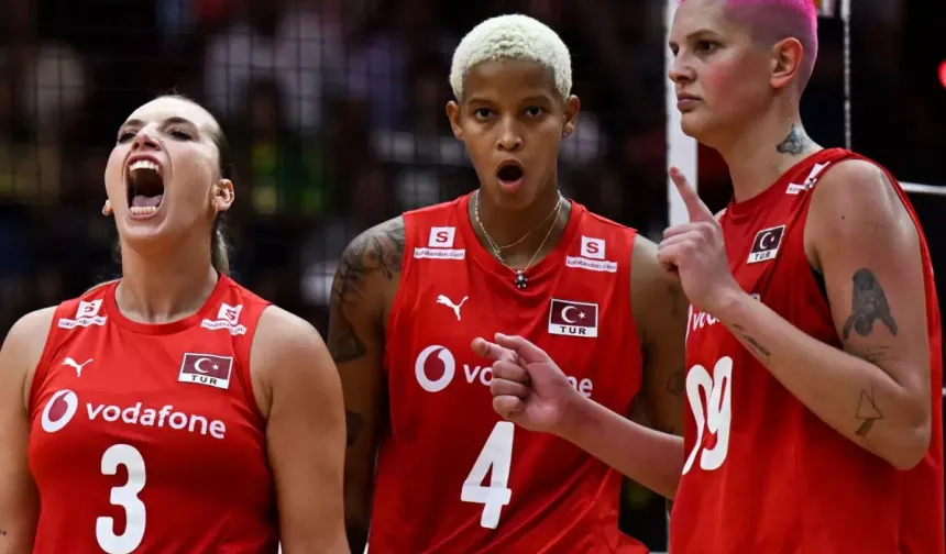 İtalyan Voleybolcudan Filenin Sultanları’na Şok Sözler: “Kaplan Gibi Geldiler, Kedi Gibi Gittiler!”
