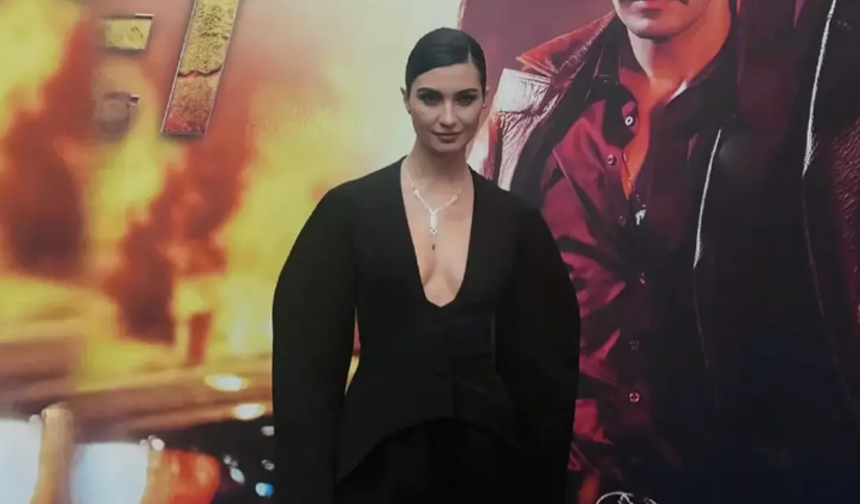 Oyuncu Tuba Büyüküstün’e Hakan Sabancı Sorusu!