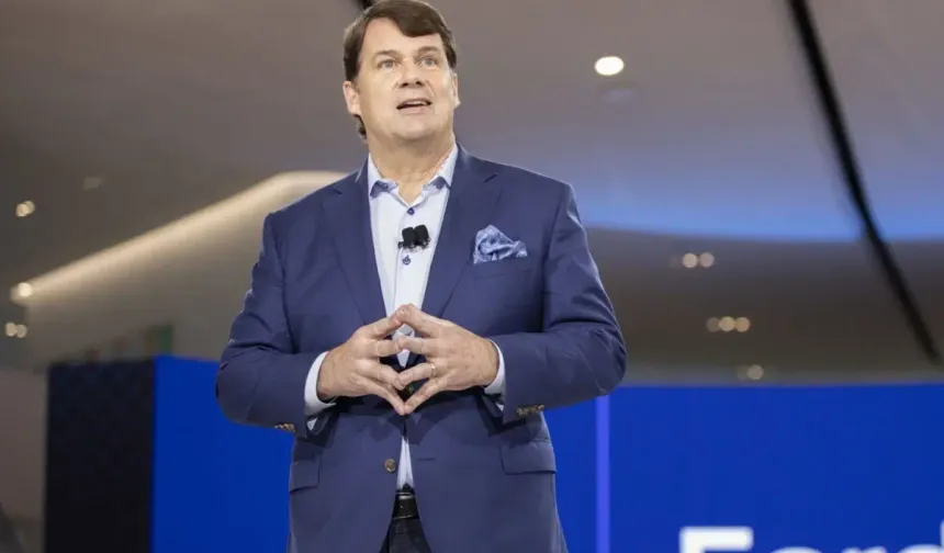 Ford CEO'su Oğlunu Sanayiye Gönderdi! “Üretmeyi Öğrensin Diye”