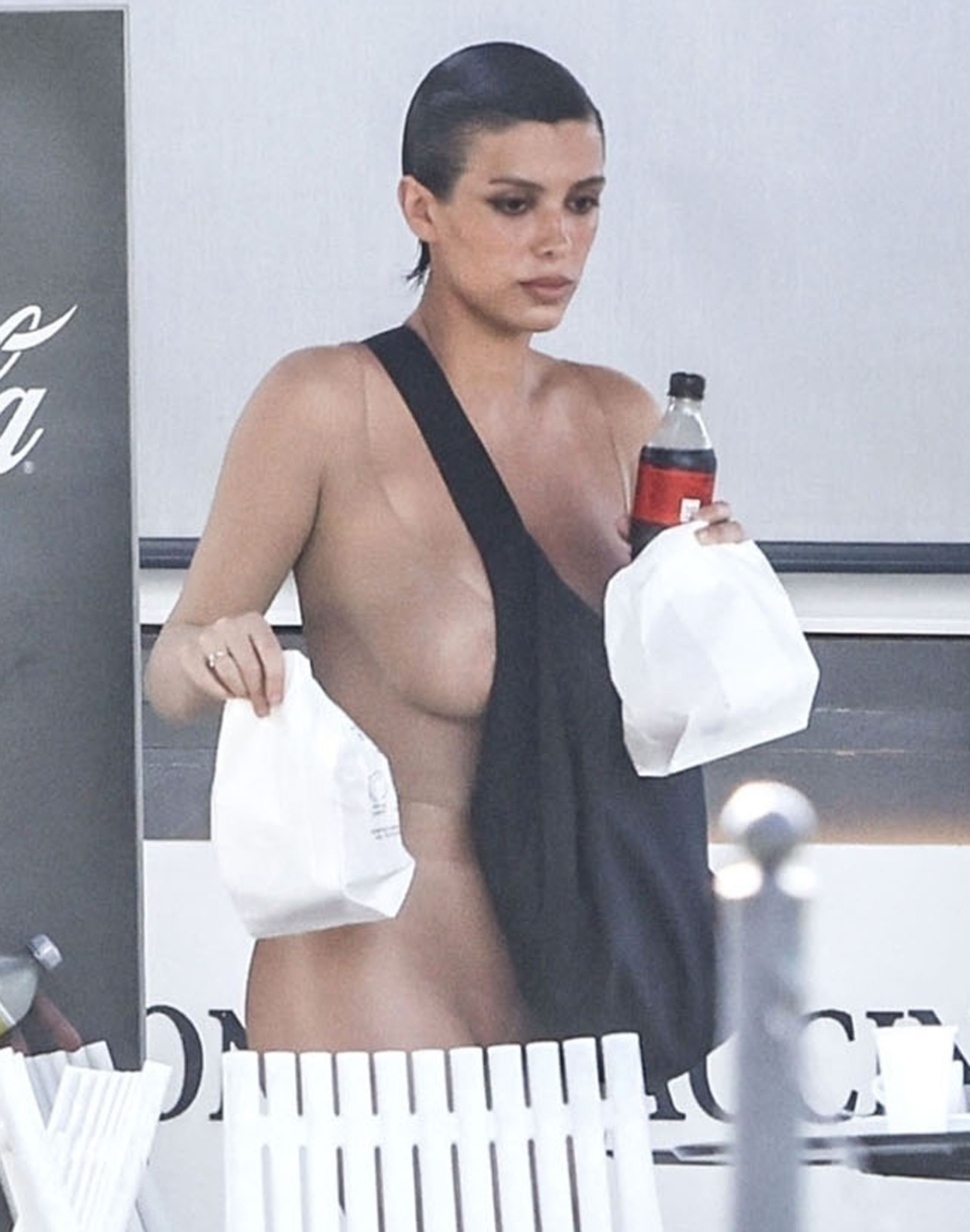 Bianca Censori3