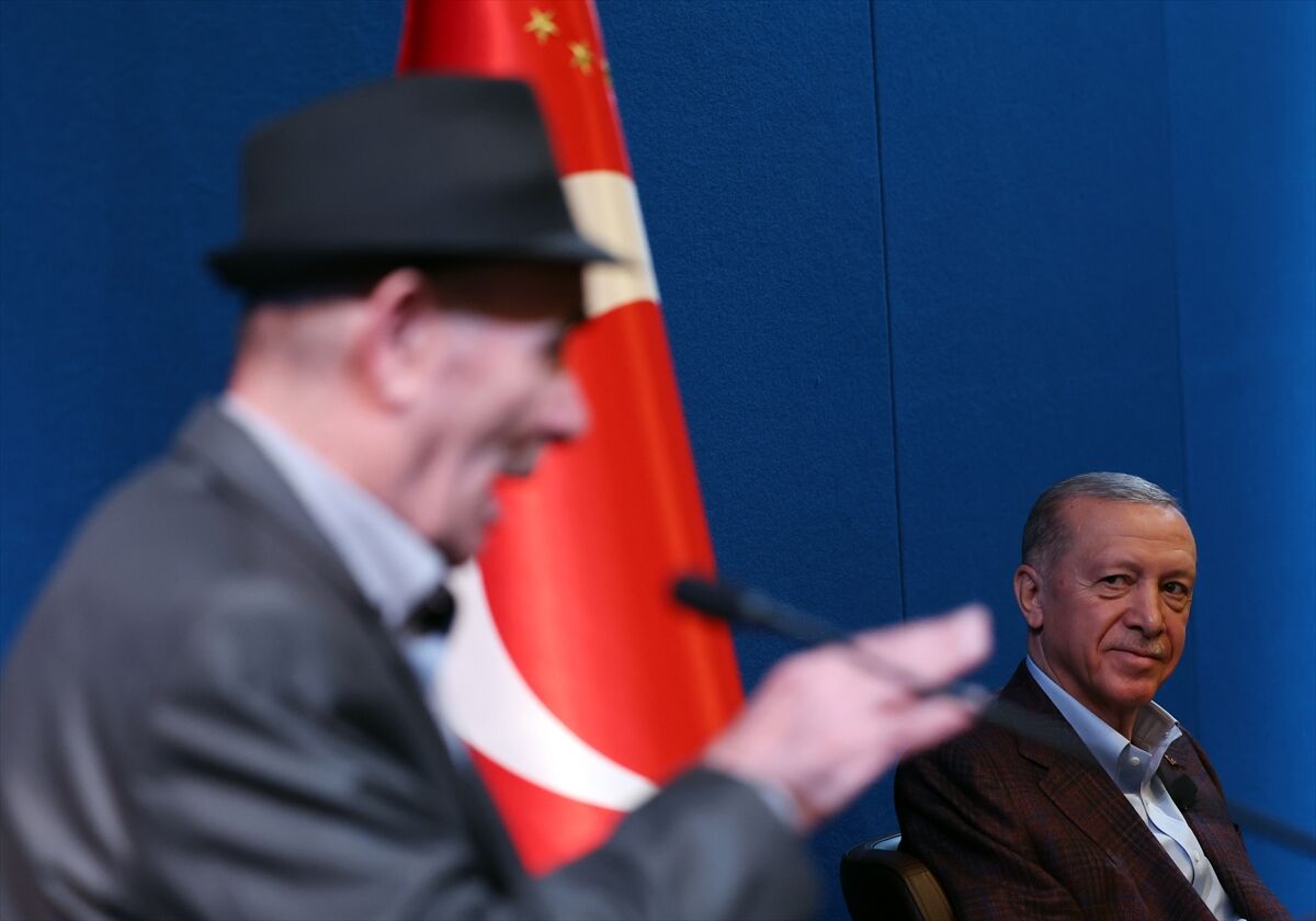 AA-20230917-32176934-32176933-CUMHURBASKANI_ERDOGAN_NEW_YORKTA_AHISKA_TURKLERINI_KABUL_ETTI