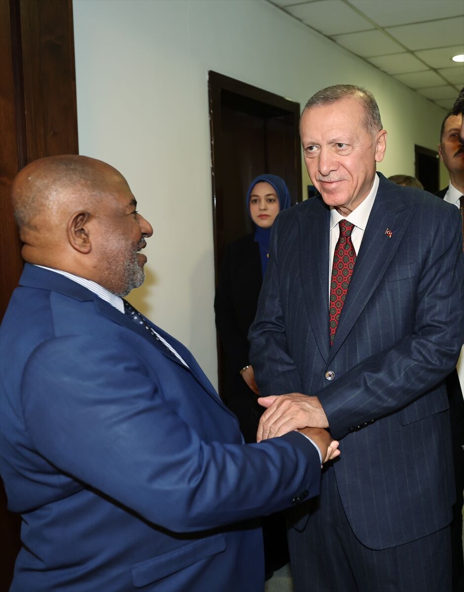 AA-20231013-32393900-32393889-TURKIYEAFRIKA_4_IS_VE_EKONOMI_FORUMU_KAPANIS_TORENI