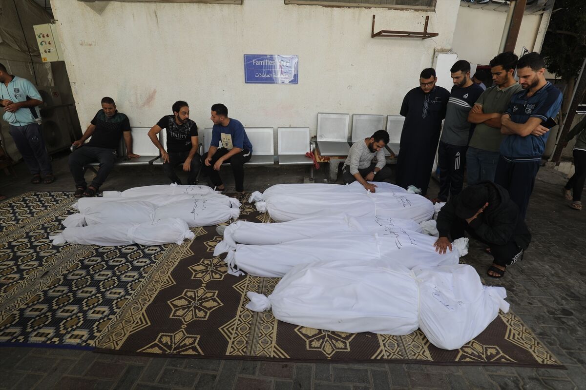 AA-20231013-32394669-32394665-ISRAILIN_GAZZE_SERIDINE_DUZENLEDIGI_SALDIRILARDA_OLENLERIN_SAYISI_1799A_YUKSELDI