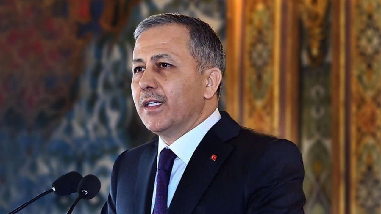 İç işleri bakanı duyurdu : Kafes-42 operasyonunda 12 kişi yakalandı!