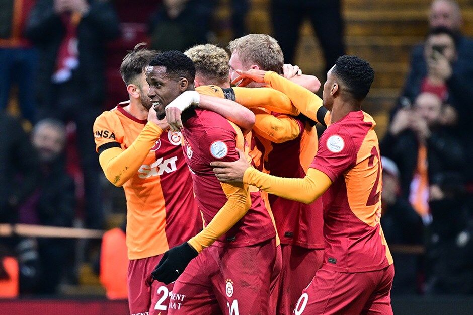 Galatasaray, Süper Lig puan rekorunu kırdı