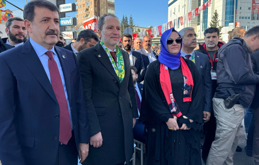 Yeniden Refah Partisi mitingine şok katılım!