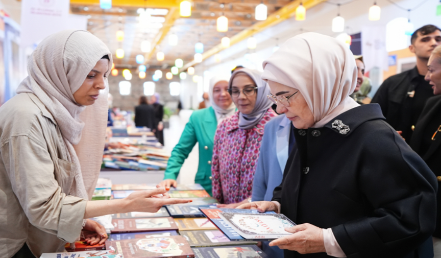 Emine Erdoğan'dan kültür günleri ziyareti