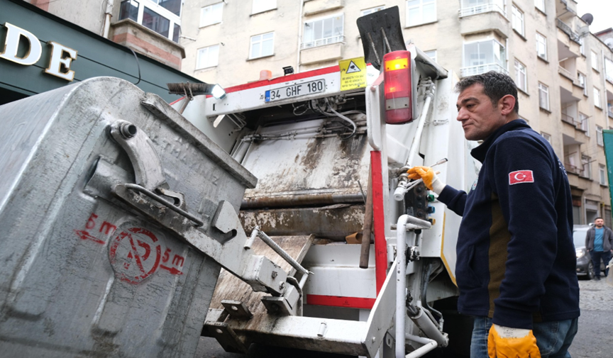 Giresun belediye başkanı çöpçü oldu