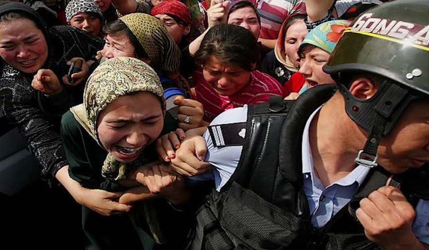 Urumçi Katliamı 15. Yılında 