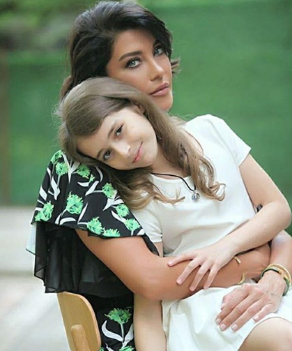 Deniz Akkaya Kızı