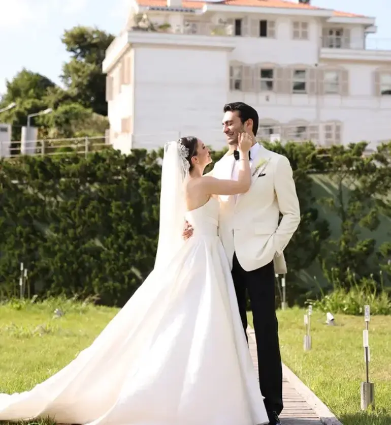 Almila Ada Düğün 1